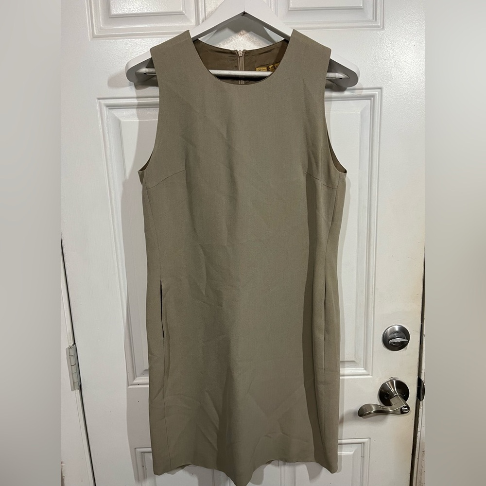 Vintage Donna Karan Signature Dress Made in Italy Size 8 Taupe Sleeveless Sheath